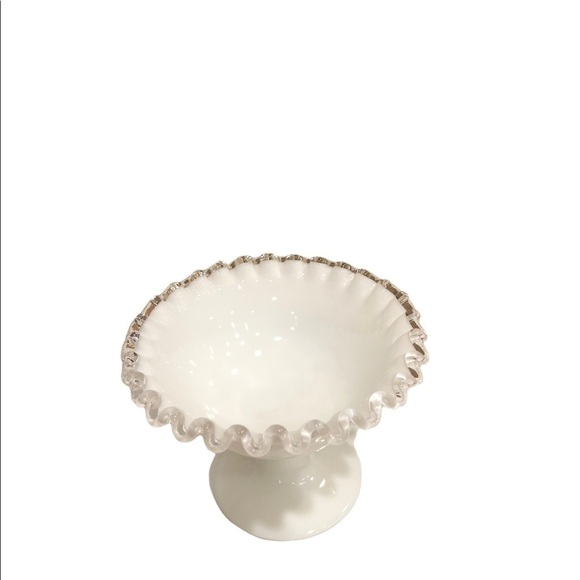 𝅺vintage Fenton Silver Crest Milk Glass Ruffled Bowl - Picture 2 of 6